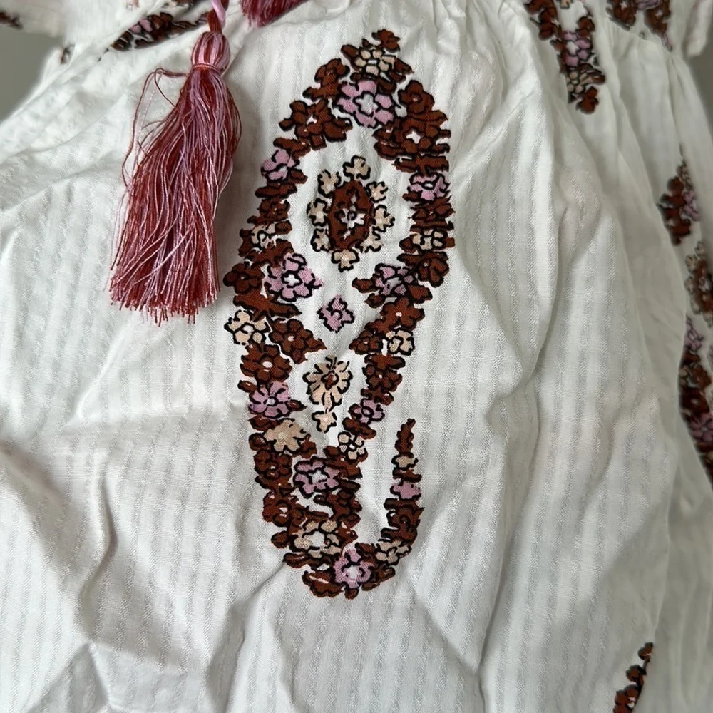 Knox Rose Women's Flutter Short Sleeve Top White Paisley - Picture 3 of 5